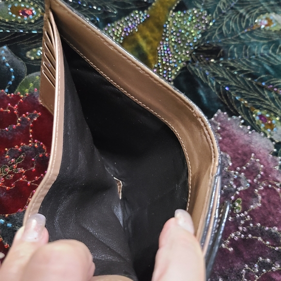 Gucci Wallet - Picture 14 of 15